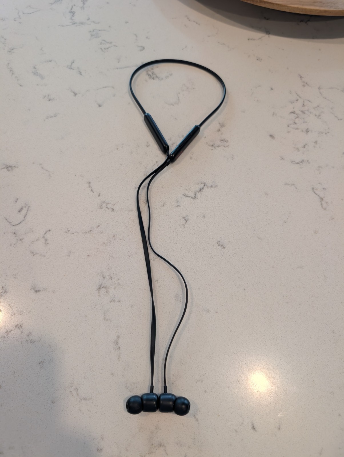 Beats by Dr. Dre Flex Wireless In-Ear Headphones – Beats Black