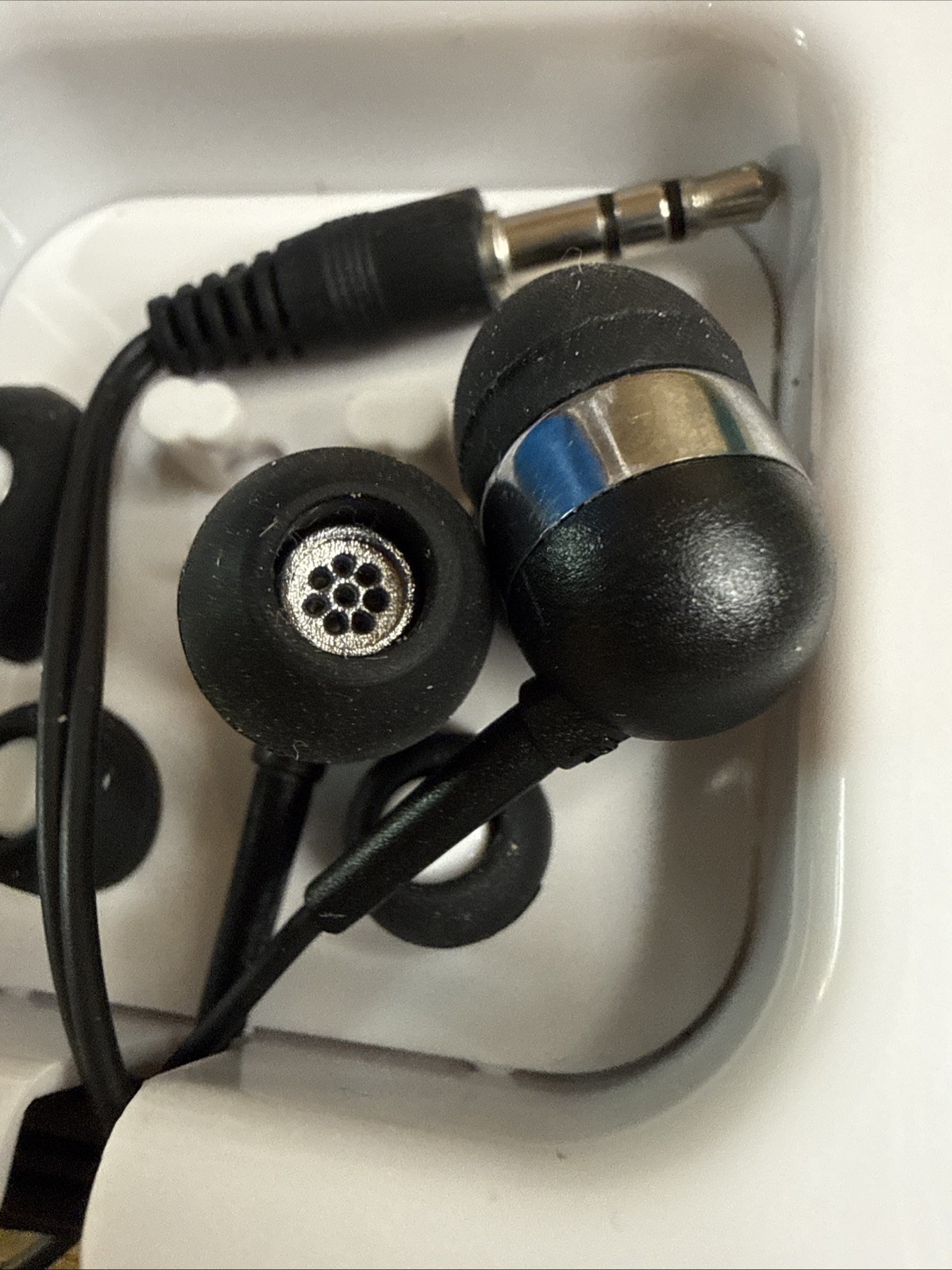 Wired Earbuds 3.5mm Headphones Black And Silver With Transparent Case Earphones