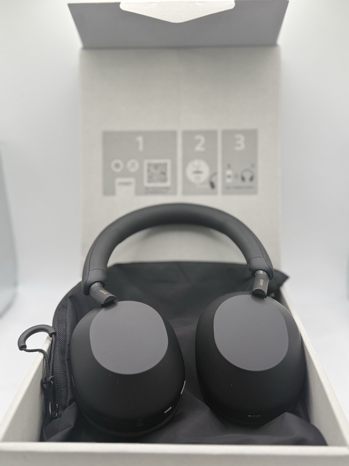 Sony WH-1000XM5 Wireless Noise Canceling Headphones – Black – Open Box