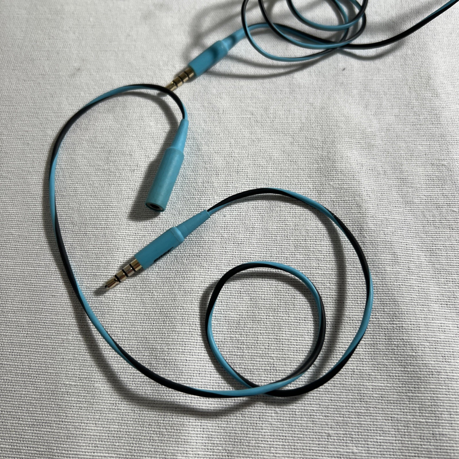 Bose SoundSport In-Ear Wired Headphones – Blue – VGC (717534-0010)