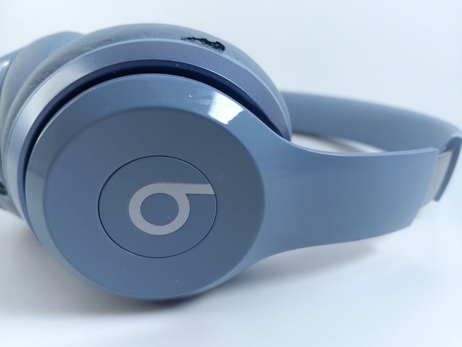 Beats by Dr Dre Solo 2 Wired Headphones w Case – Gray Blue B0518