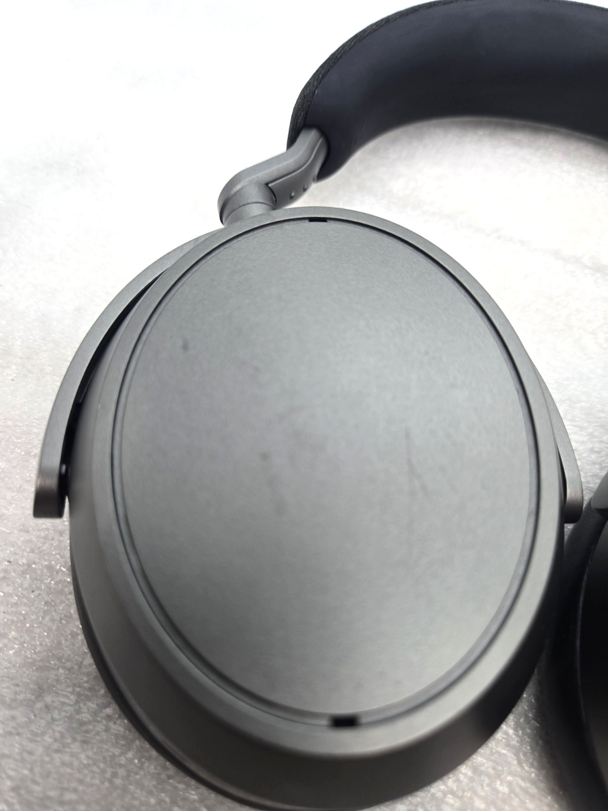 Sennheiser MOMENTUM 4 Wireless Headphones Graphite Grey FAST FREE SHIPPING a
