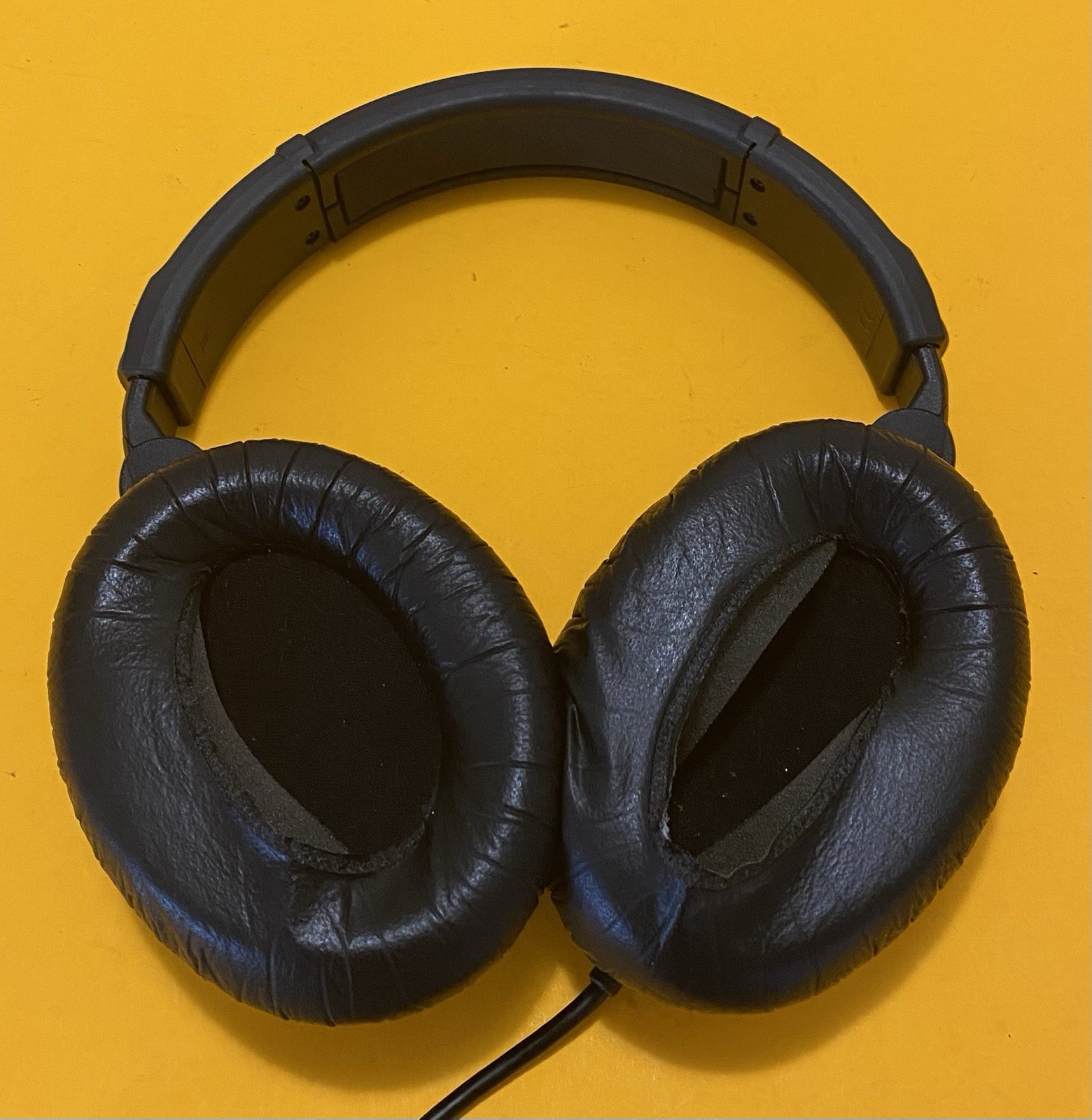 Sennheiser HD 280 Pro Studio Headphones 64 Ohm Working READ