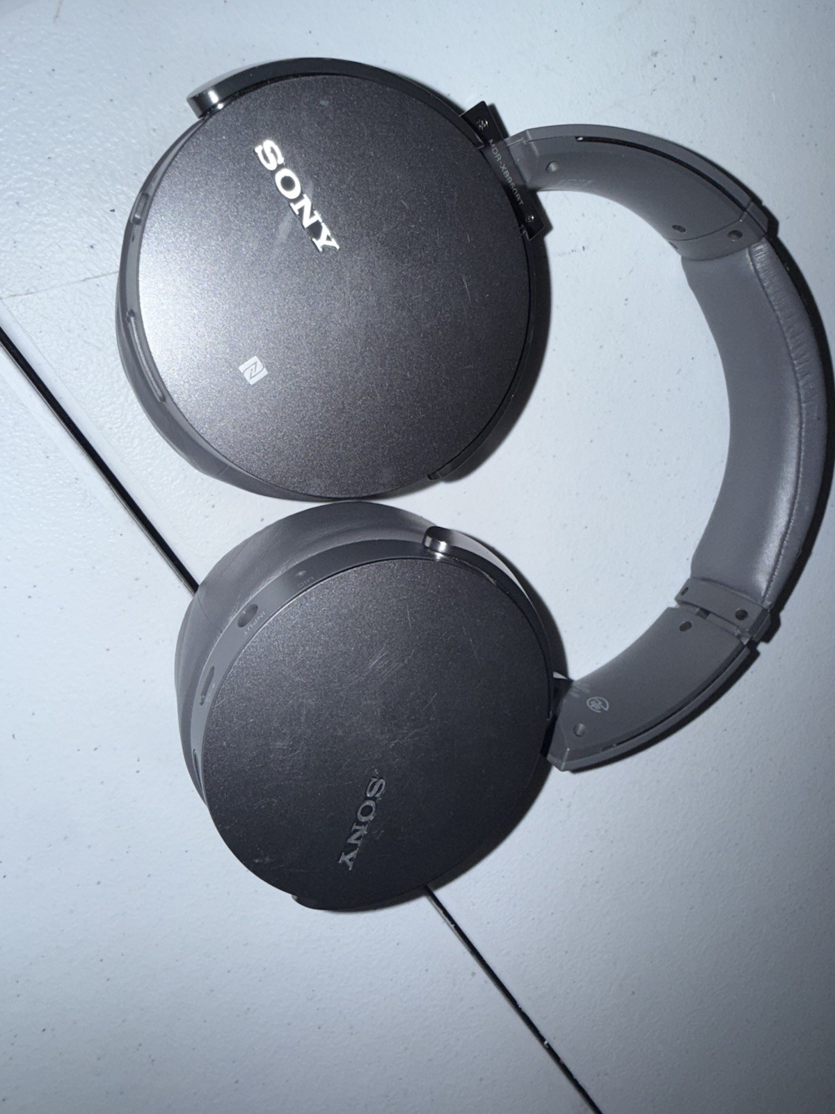 Sony MDR-XB950BT Extra Bass Bluetooth Over Ear Headphones