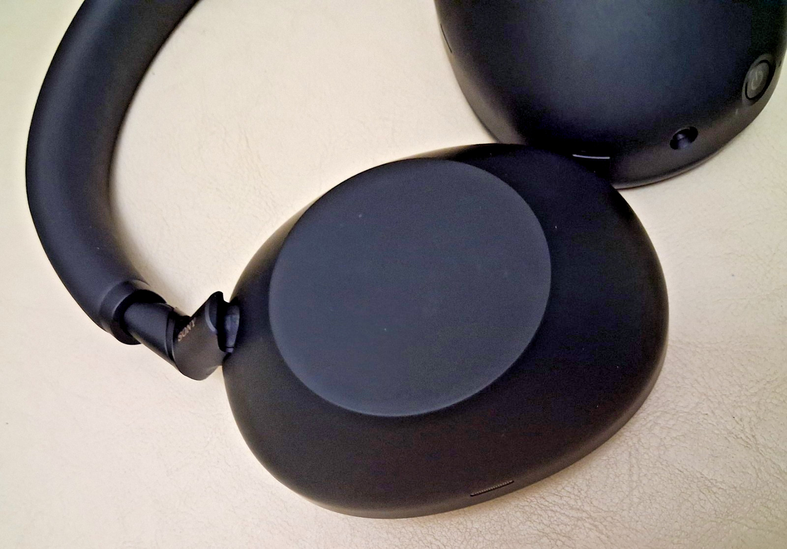 Sony WH-1000XM6 Wireless Noise Canceling Headphones Black – Used