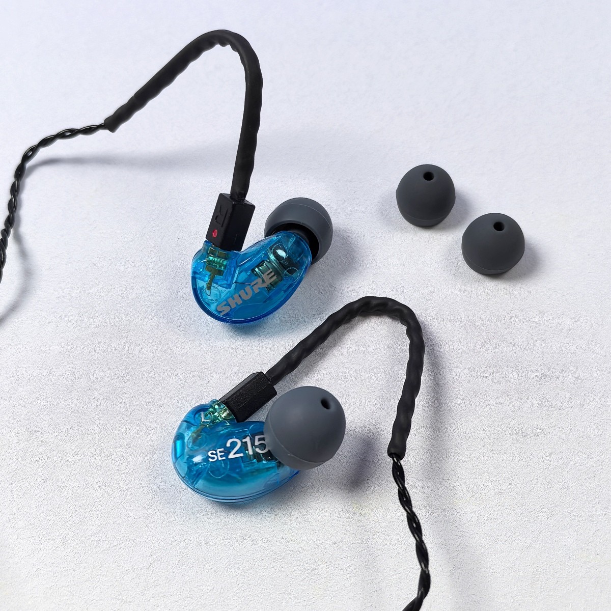 Shure SE215 Sound Isolating Wired Earphones In-Ear 3.5mm Jack Headphones Colors