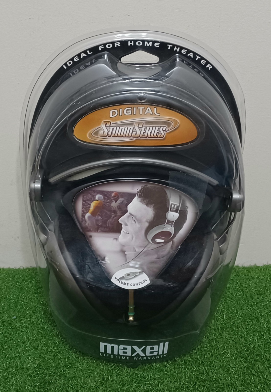 Maxell Digital Studio Series Headphones Model HP-2000 Factory Sealed New!