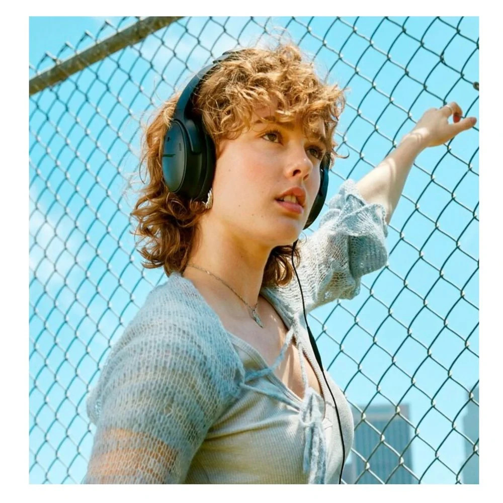 Bose QuietComfort Wireless Noise Cancelling Over-the-Ear Headphones