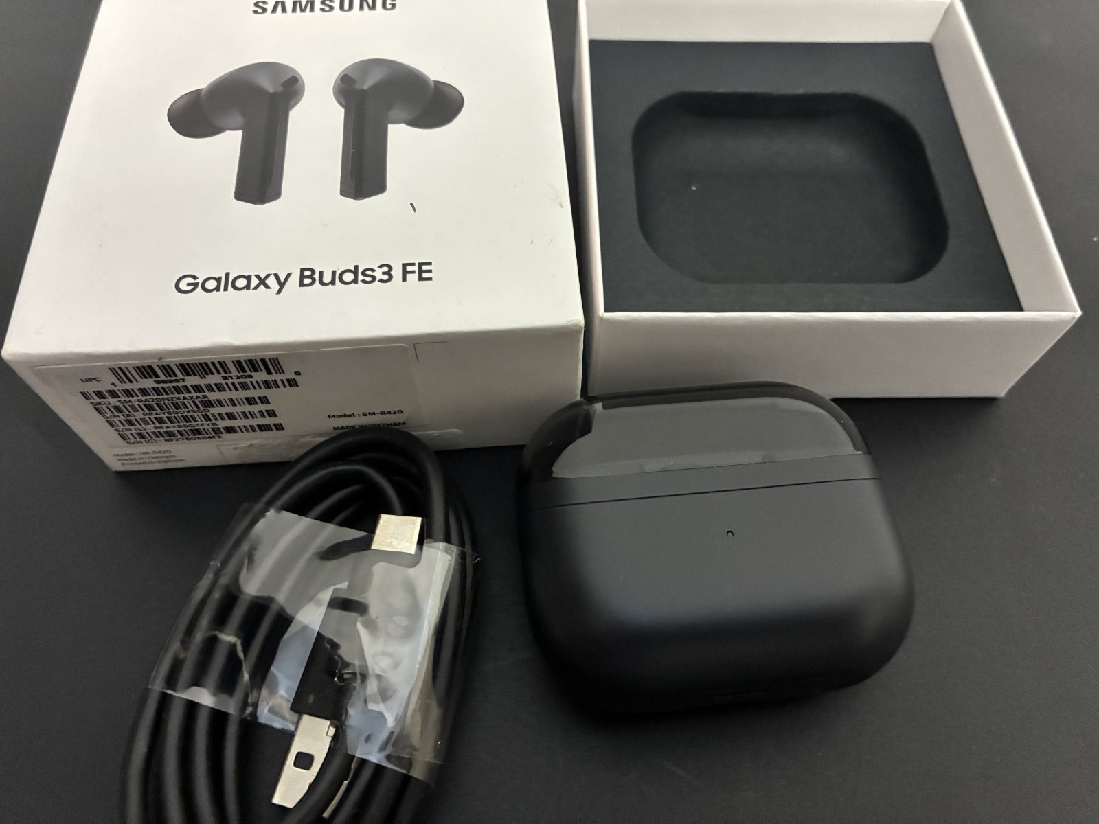 NEW Original Samsung Galaxy Buds3 FE SM-R420 Earbuds Charging Case (NO BUD)
