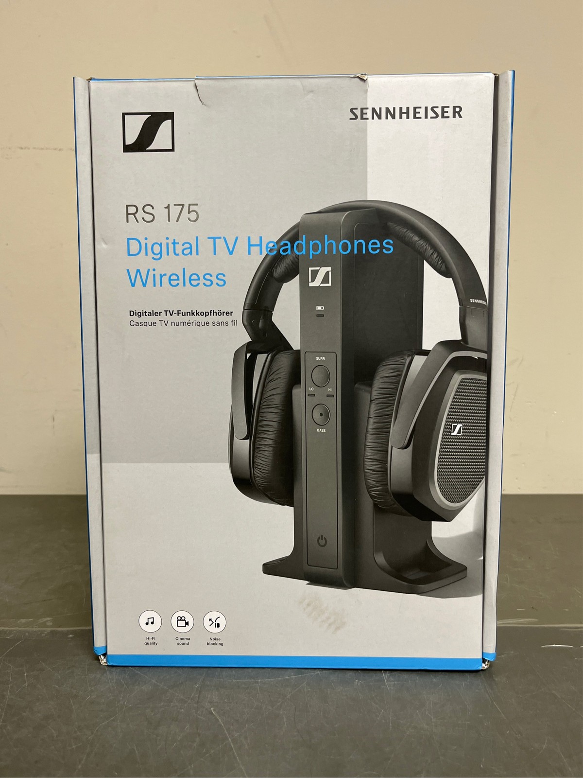 Sennheiser RS175 Closed Circumaural Headphone with 100m Range Transmitter (Black