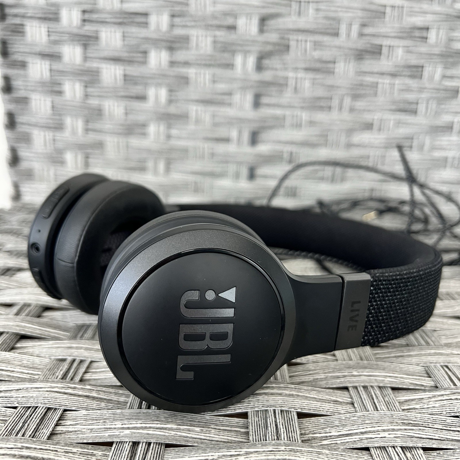 JBL Live 460NC Wireless On-Ear Noise Cancelling Headphones – Black Very Good