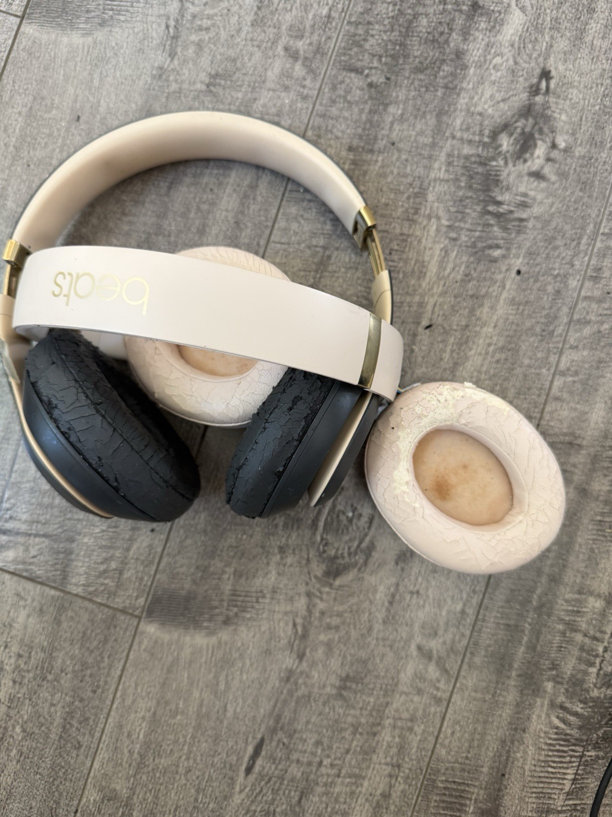 Beats by Dr. Dre Studio3 Bluetooth On Ear Wireless Headphones – Shadow Gray