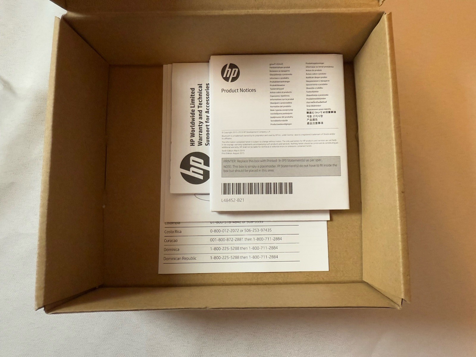 HP STEREO HEADPHONES 3.5mm 1/8″ Plug HEADPHONE Headset T1A66AA