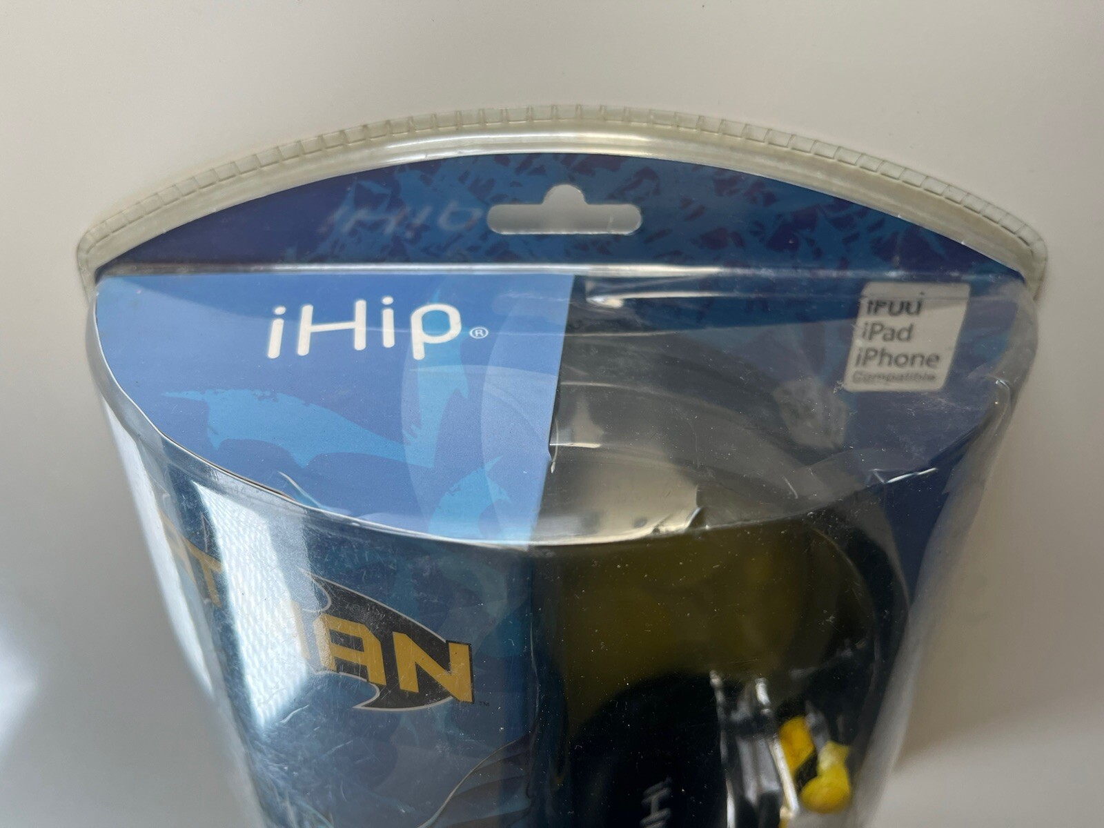 Ihip DJ Style Batman Head Phones Black/Yellow New Audio Jack Portable Music