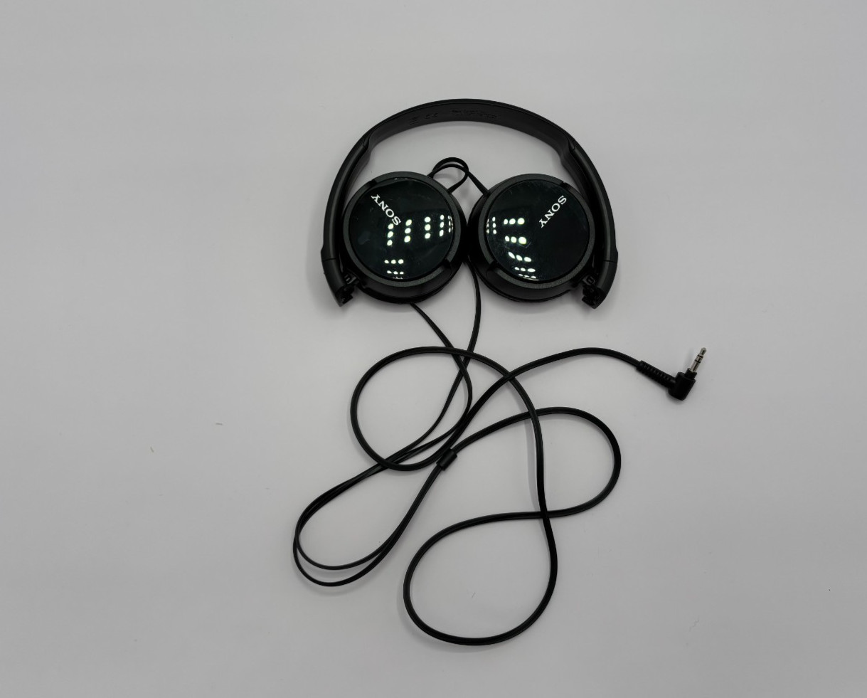 Sony MDR-ZX110 Wired On-Ear Headphones – Black – Excellent Condition