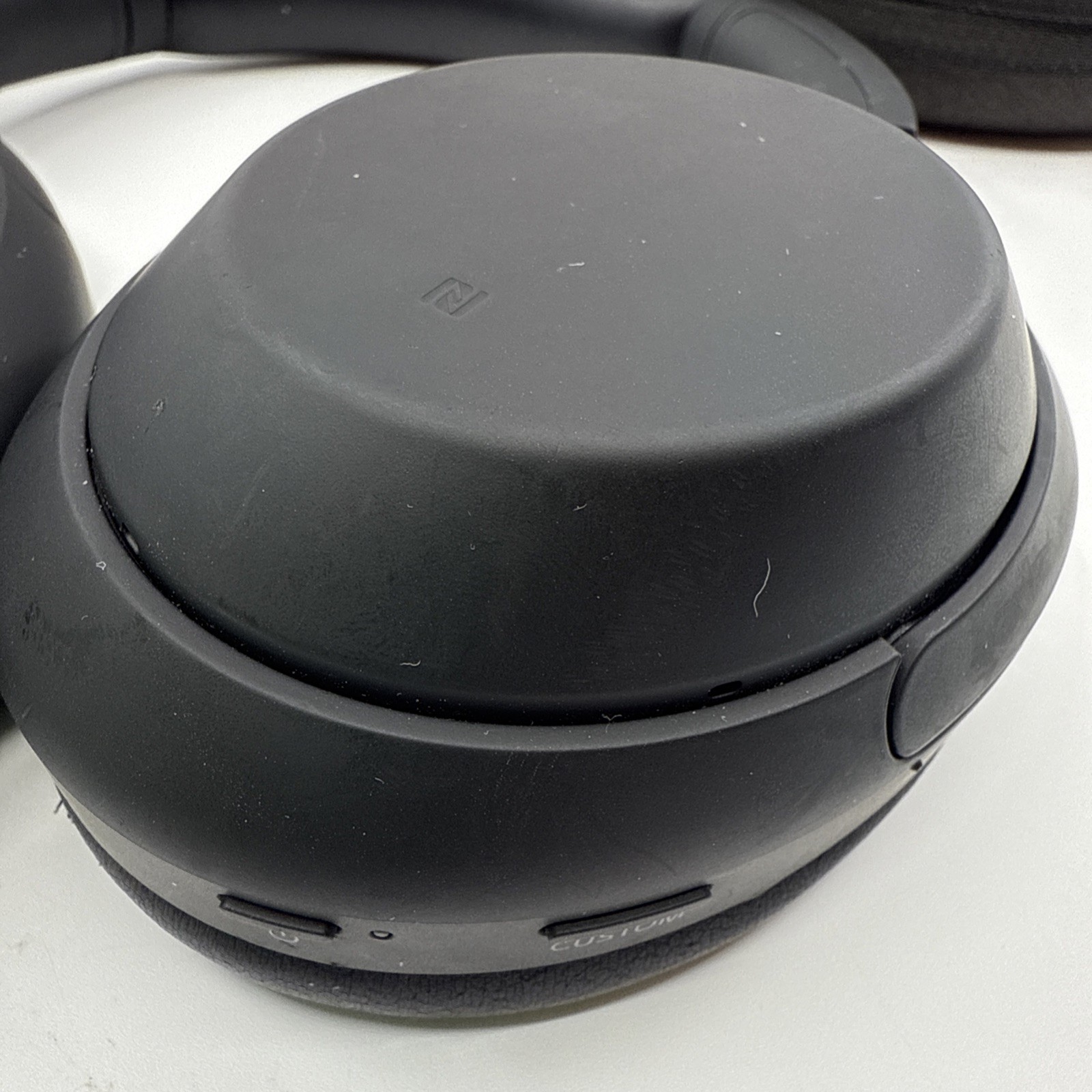 Sony WH-1000XM4 Wireless Noise-Cancelling Over-Ear Headphone Black *Excellent*
