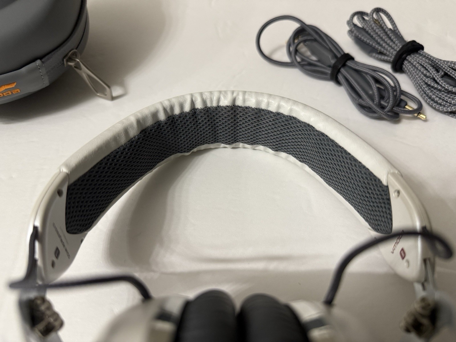 V-Moda Crossfade M-100 Over-Ear Headphones – White Silver #2