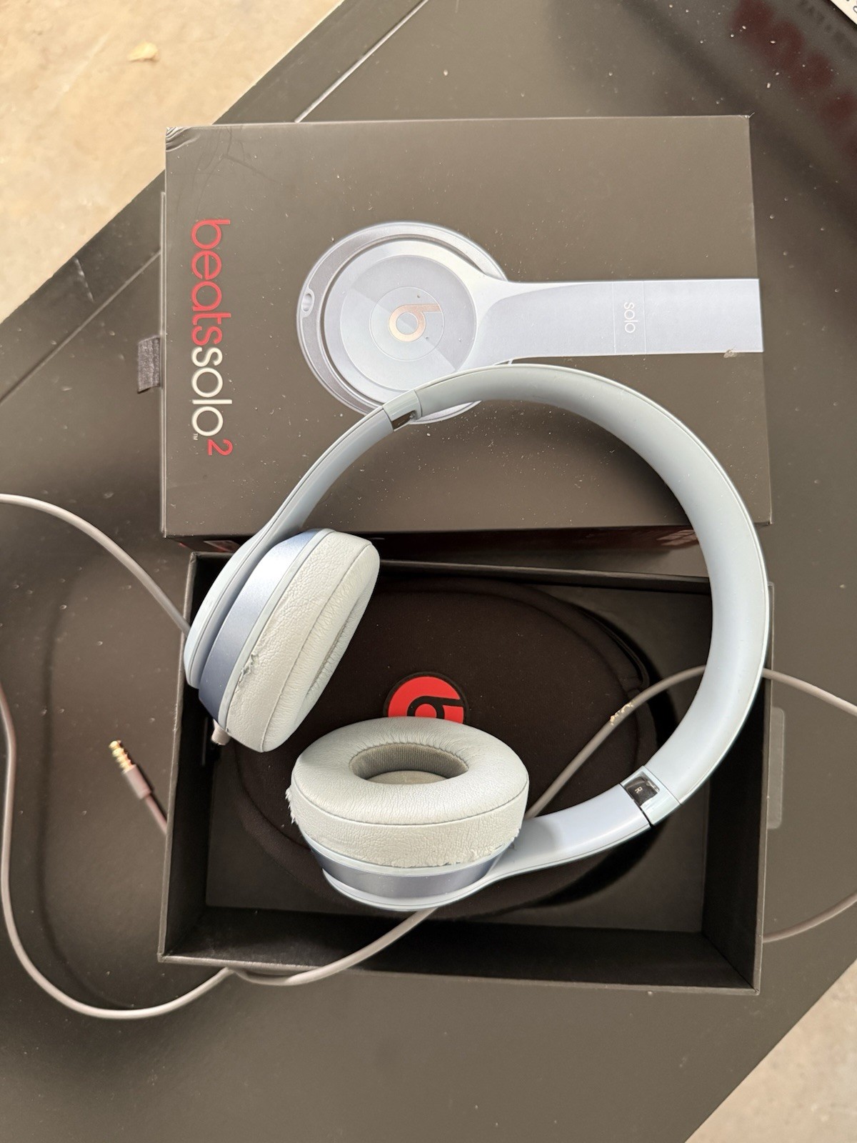Beats by Dr. Dre Solo2 Headband Headphones – Stone Gray