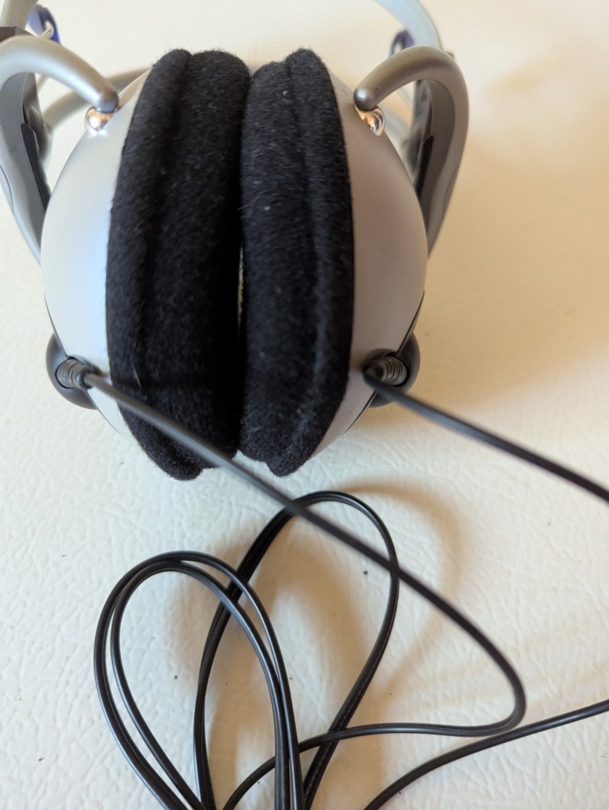 Philips SBC HP550 Dynamic Stereo 32 Ohm 3.5mm Wired Over Ear Headphones Tested