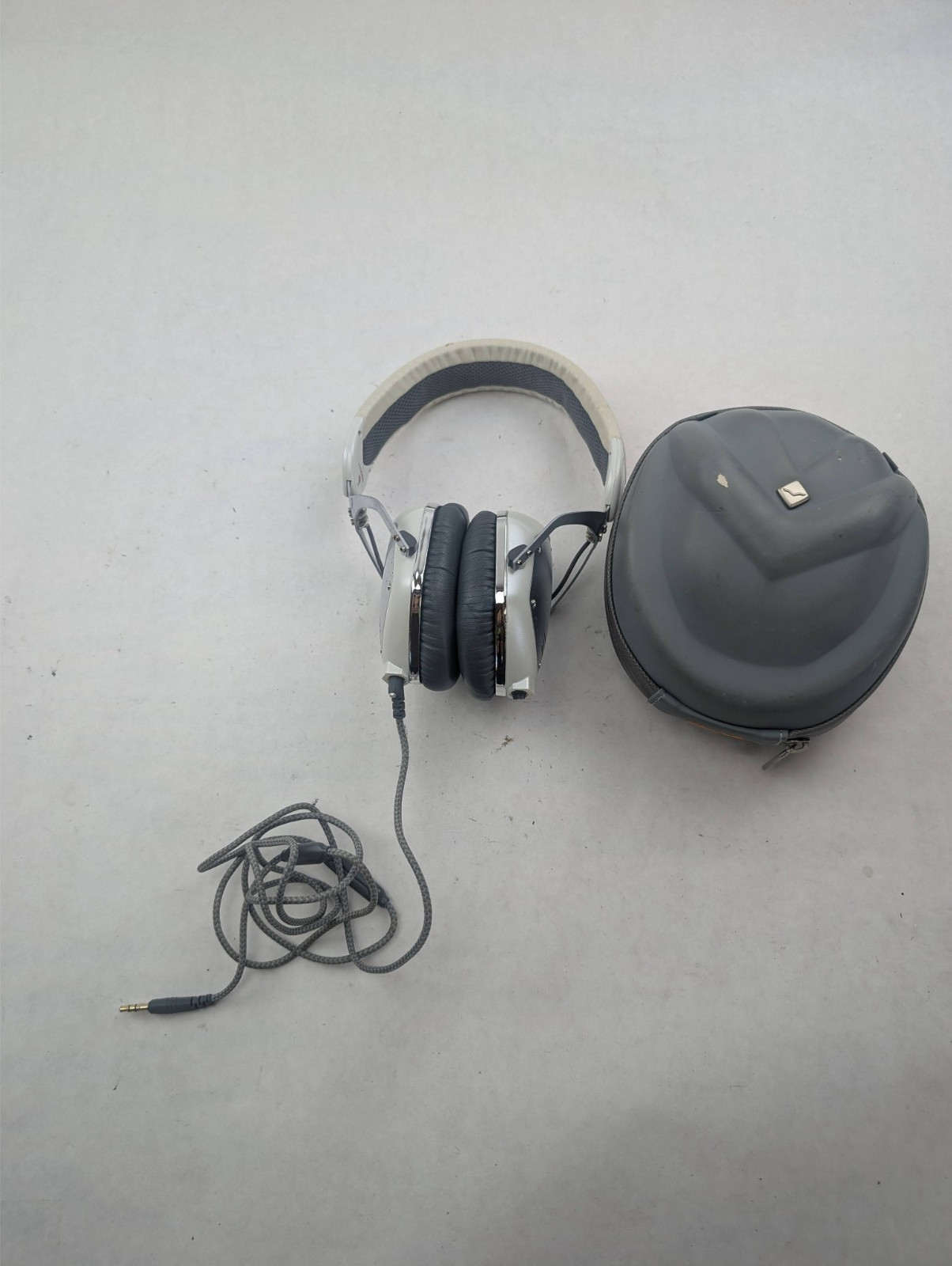 V-Moda Crossfade M-100 Over-Ear Headphones – White Silver – READ!