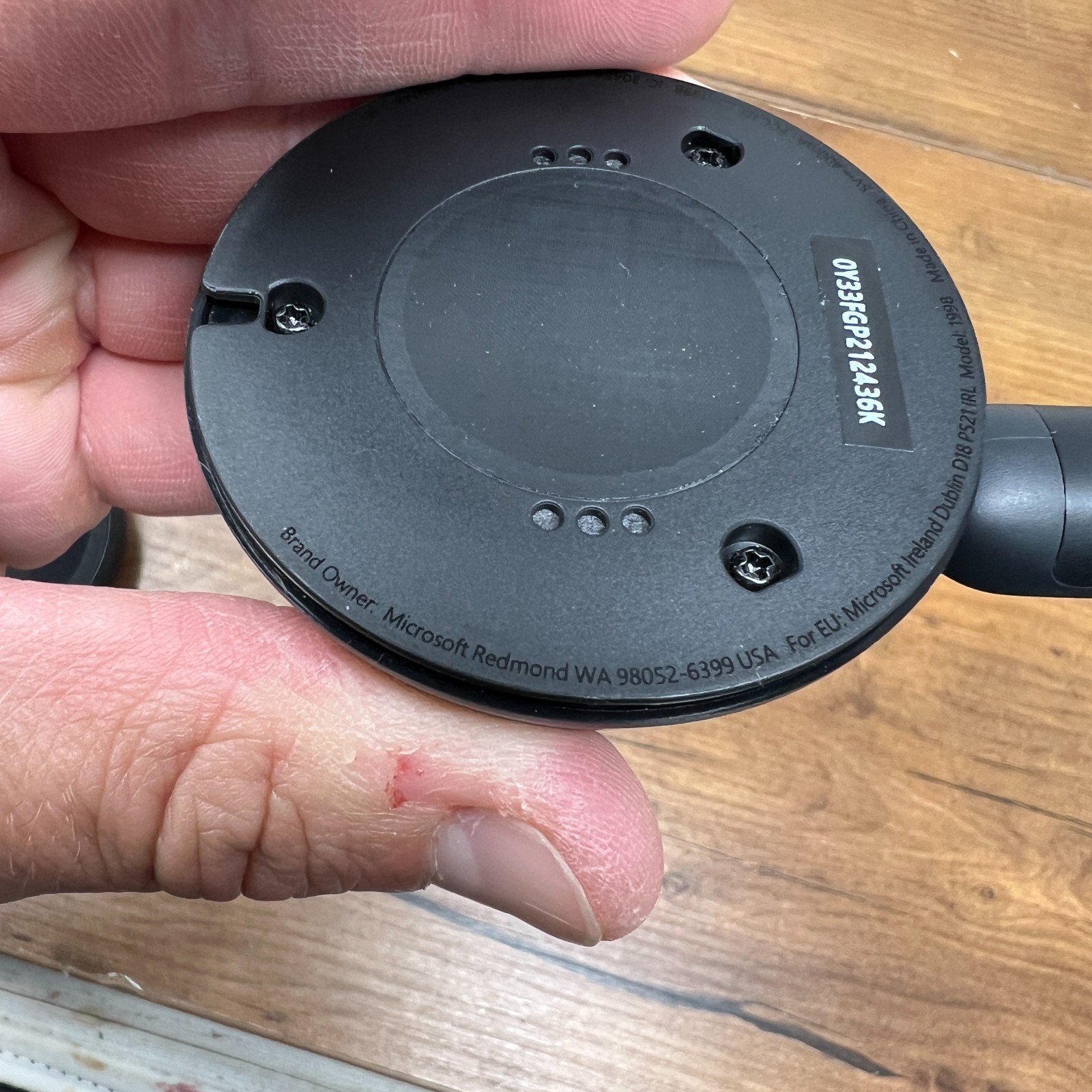 Microsoft 8JR-00001 Black Modern Wireless Headset Bluetooth Used – No Dongle
