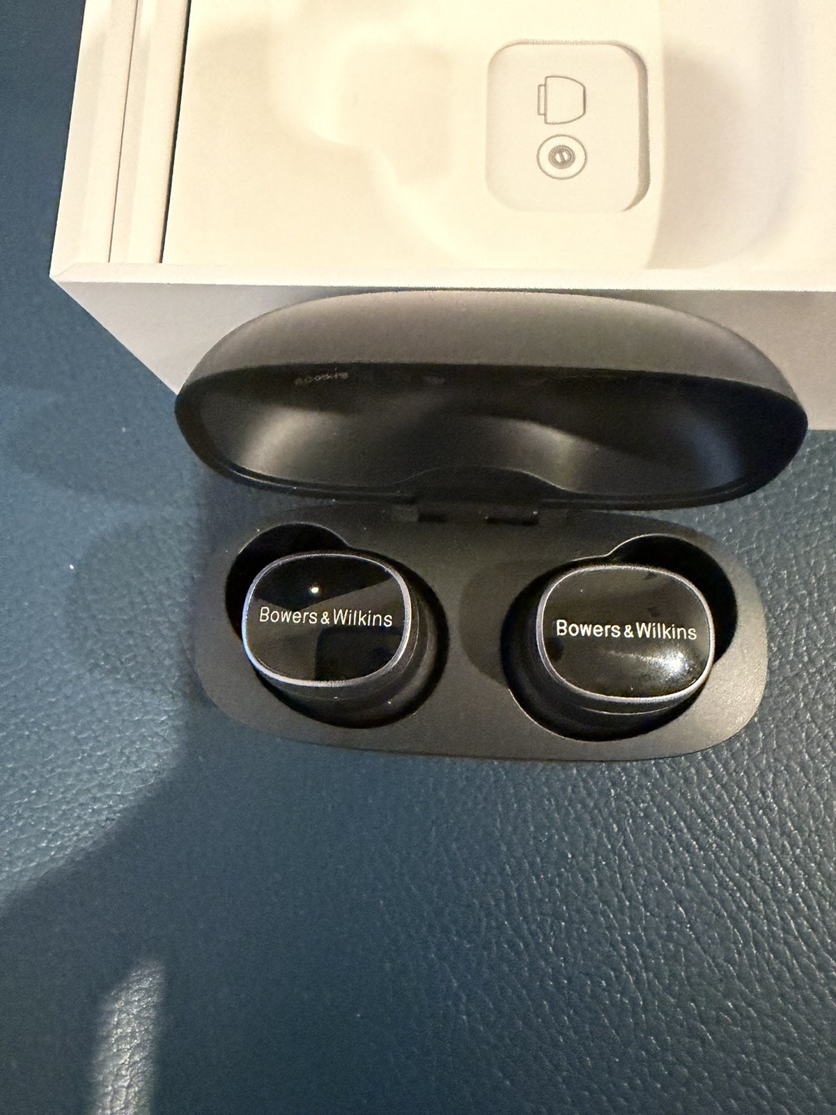 Bowers & Wilkins Pi8 ANC In-Ear True Wireless Earbuds Anthracite Black