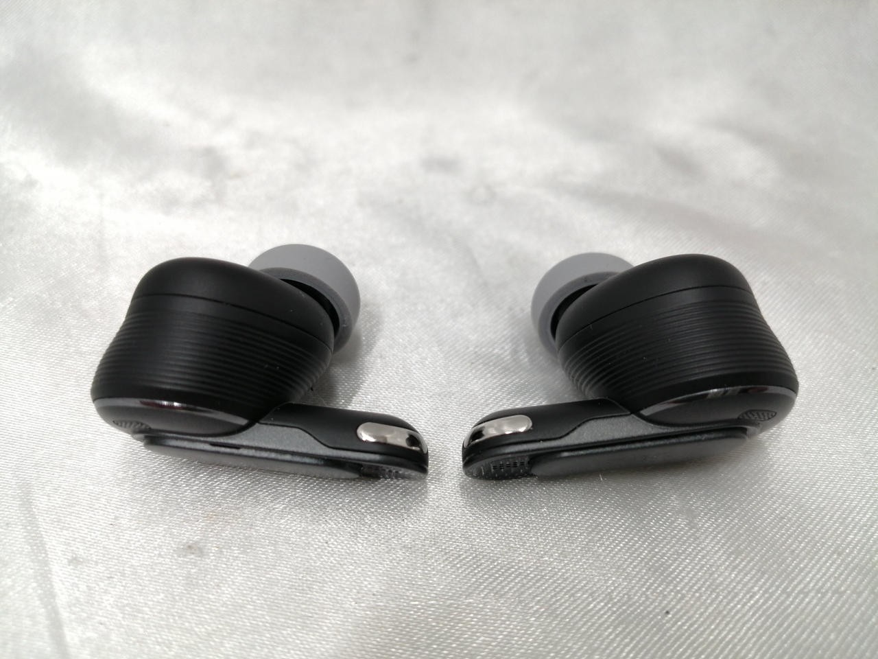 JBL Tour Pro 3 Wireless Earphones with Wired Audio Transmission Accessory