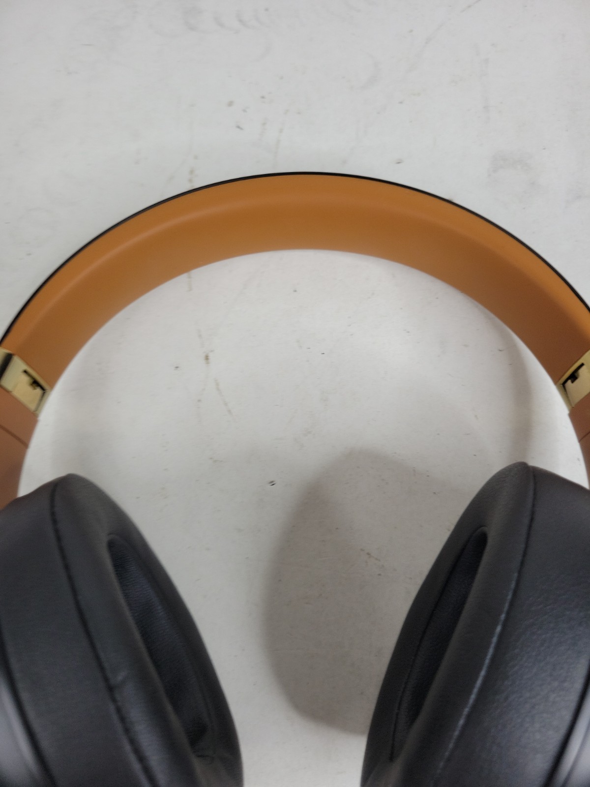 Beats Studio 3 Wireless Headphones – Skyline Collection – Midnight Black