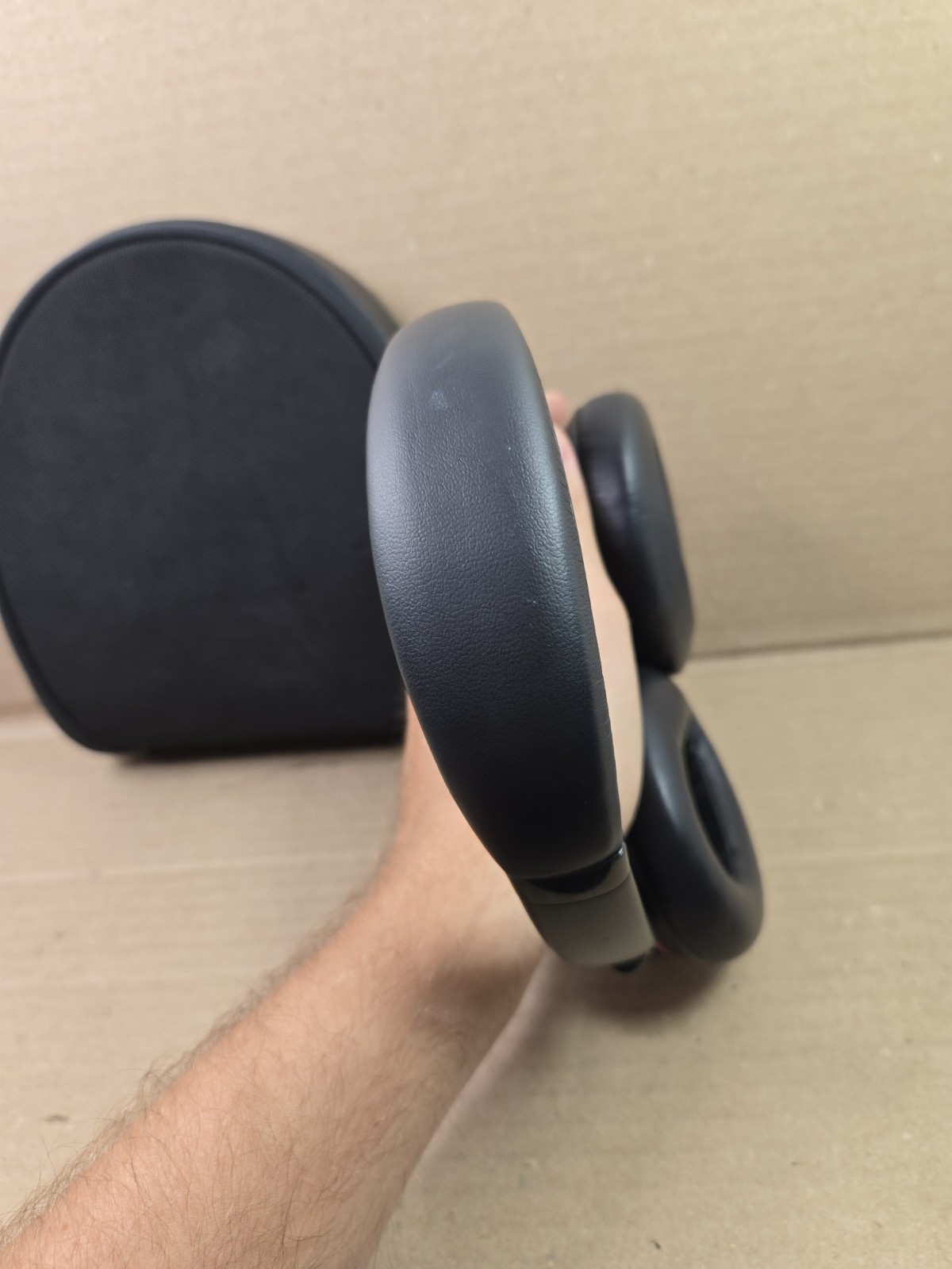 Sony MDR-10RNC Wired Noise Cancelling Over-the-ear Headphones Used Tested