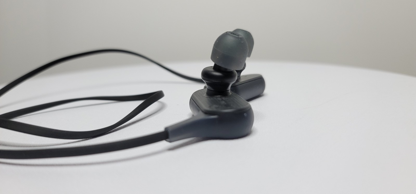 Sony Extra Bass Stereo Earbuds, In-Ear, Wireless, Black, MDR-XB50BS / Excellent