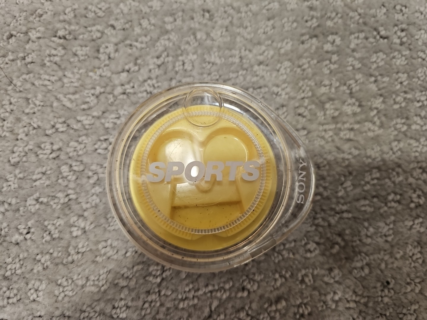 SONY MDR-E225 Sports Earbuds Yellow Clear Travel Case Cord Wind-up Storage Pro