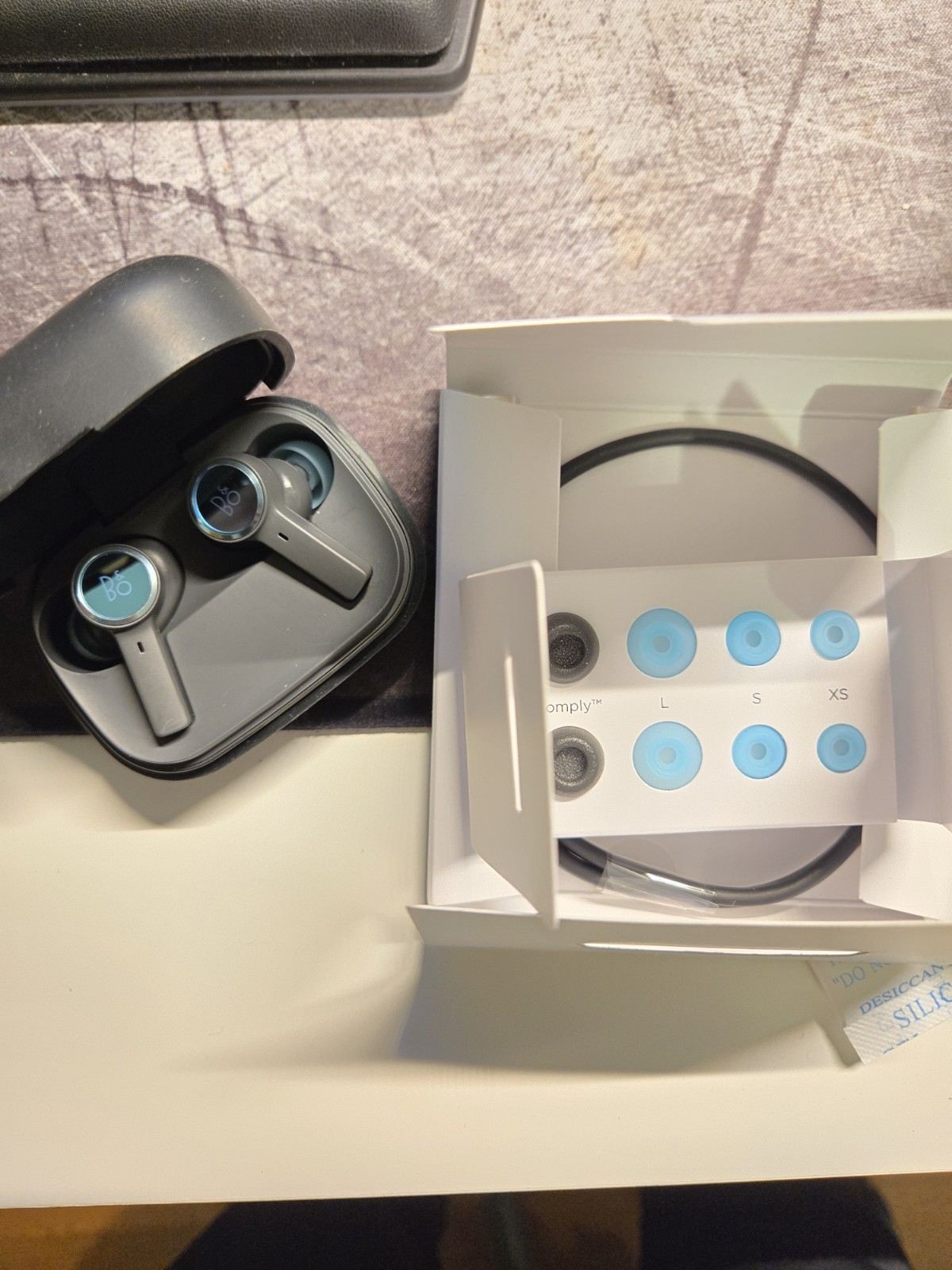 Bang & Olufsen Beoplay EX Wireless Noise Cancelling Earbuds Anthracite Oxygen