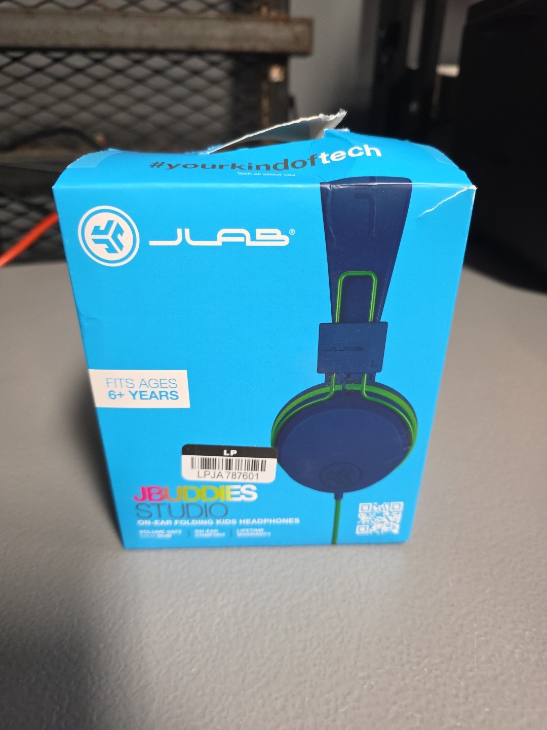 JLab JBuddies Studio Kids Headphones Volume Safe All-day Comfort BLUE/GREEN B35