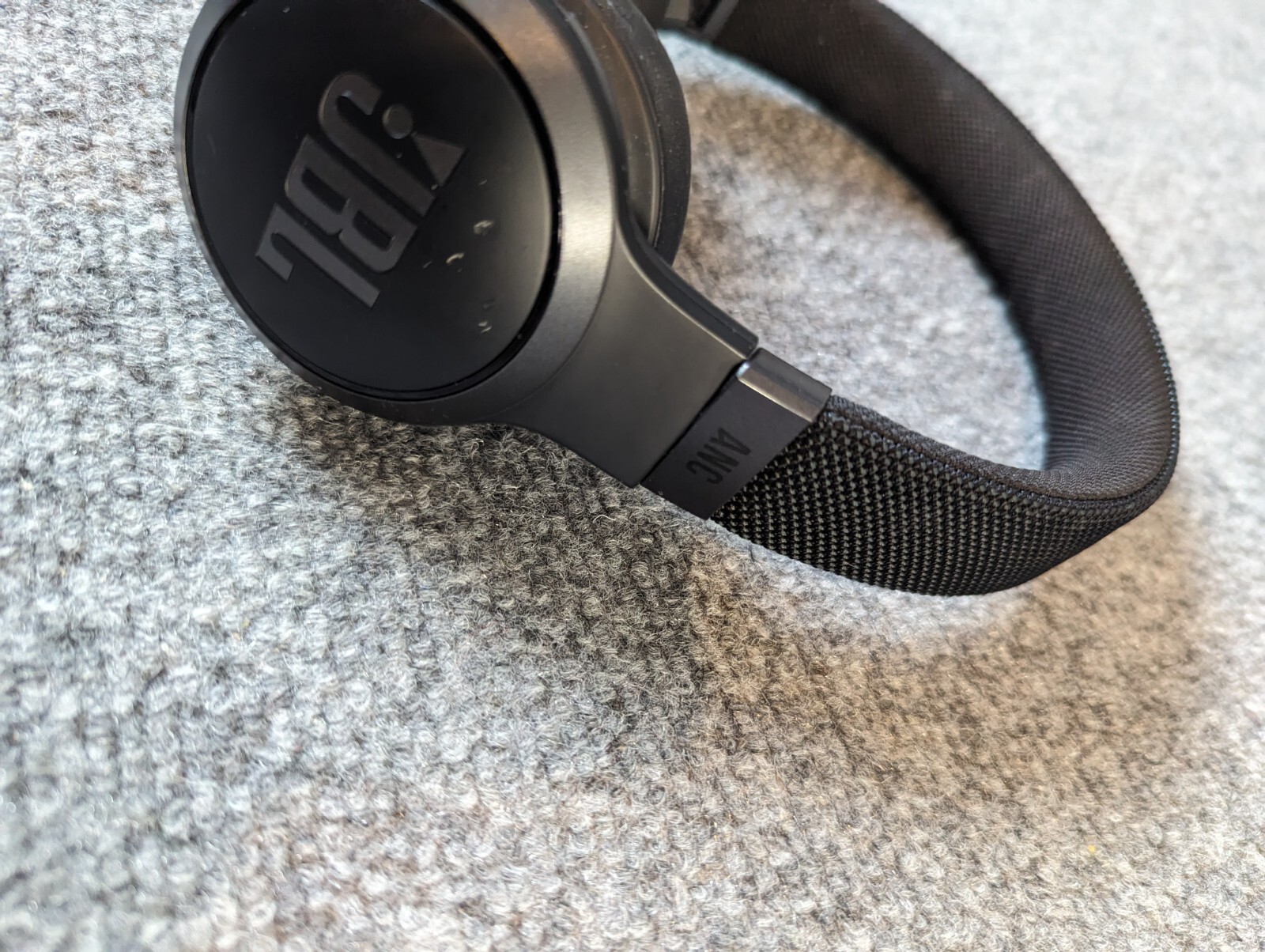 JBL LIVE 460NC Wireless Bluetooth Headphones LIVE ANC Black Works/Sounds Great