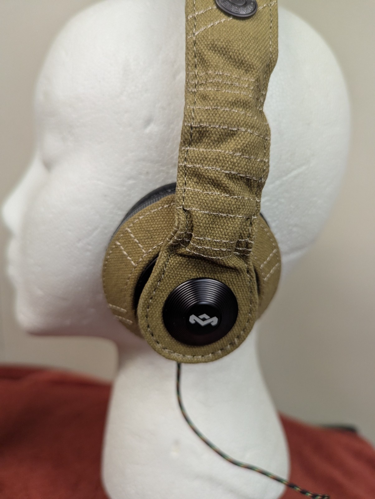 HOUSE OF MARLEY RIDDIM JAMMIN’ COLLECTION WIRED HEADPHONES W/CASE EM-JH053-DT