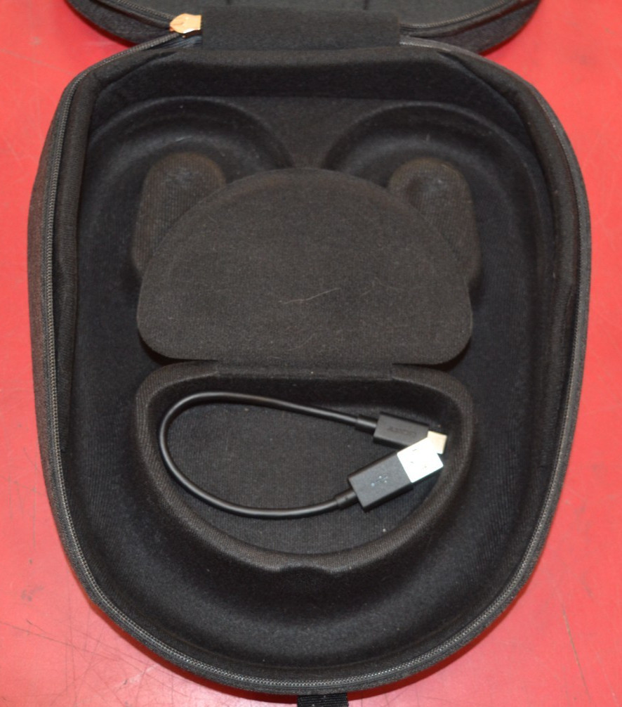Sony WH-1000XM5 Wireless Noise Cancelling Headphones & Extra Set Wicked Cushions