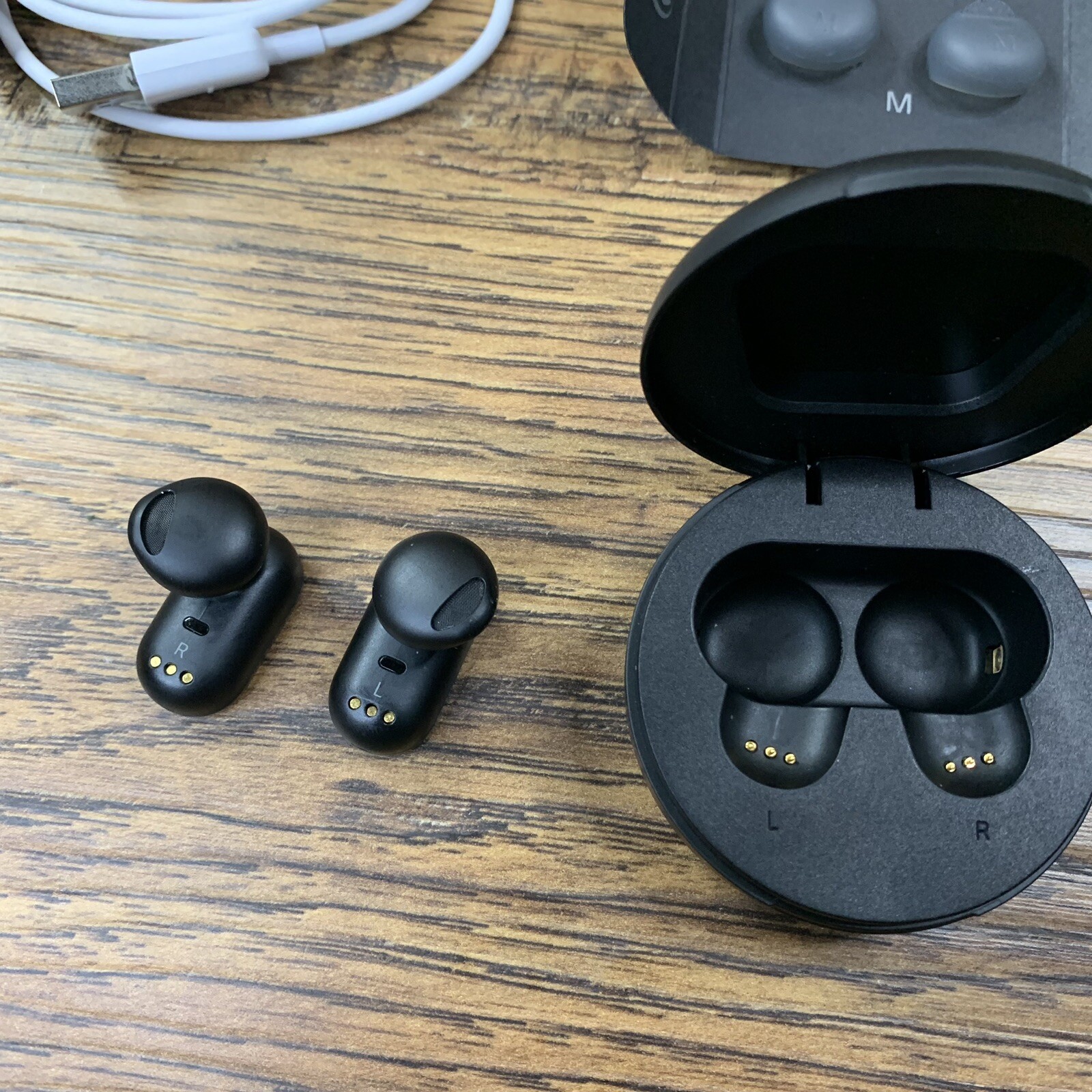 LG TONE Free Earbuds Bluetooth All Day Comfort HBS-FL7 Black in ear