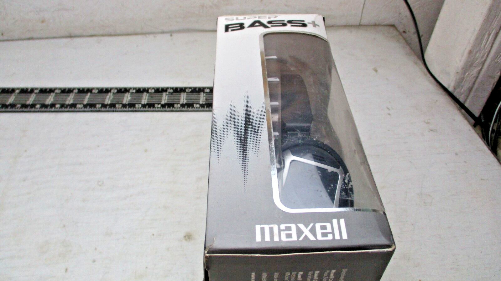 Maxell Bass Headphones With Microphone See Pictures For Details