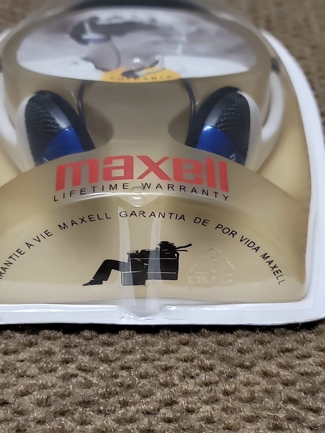 Maxell HP-200F Portable Lightweight Headphones On Ear 190318 New