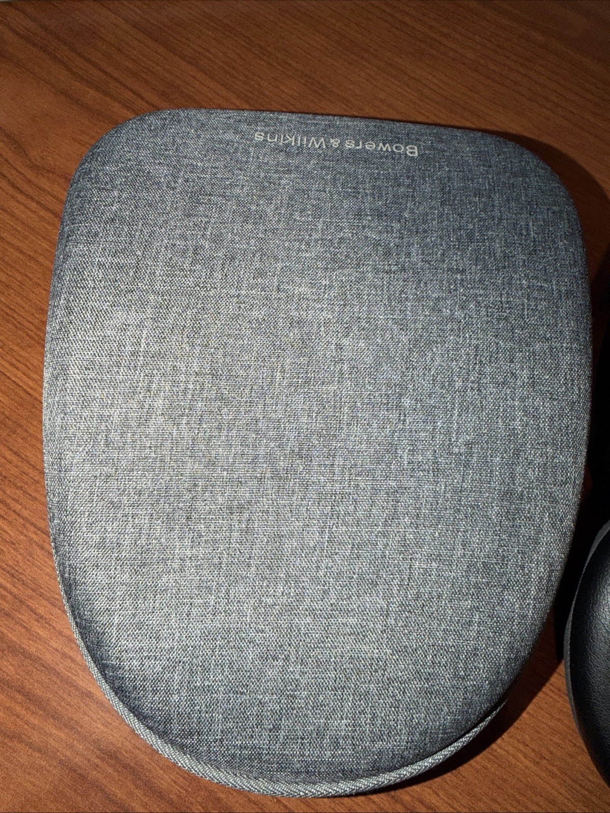 Bowers & Wilkins PX7 Over the Ear Headphone – Space Gray