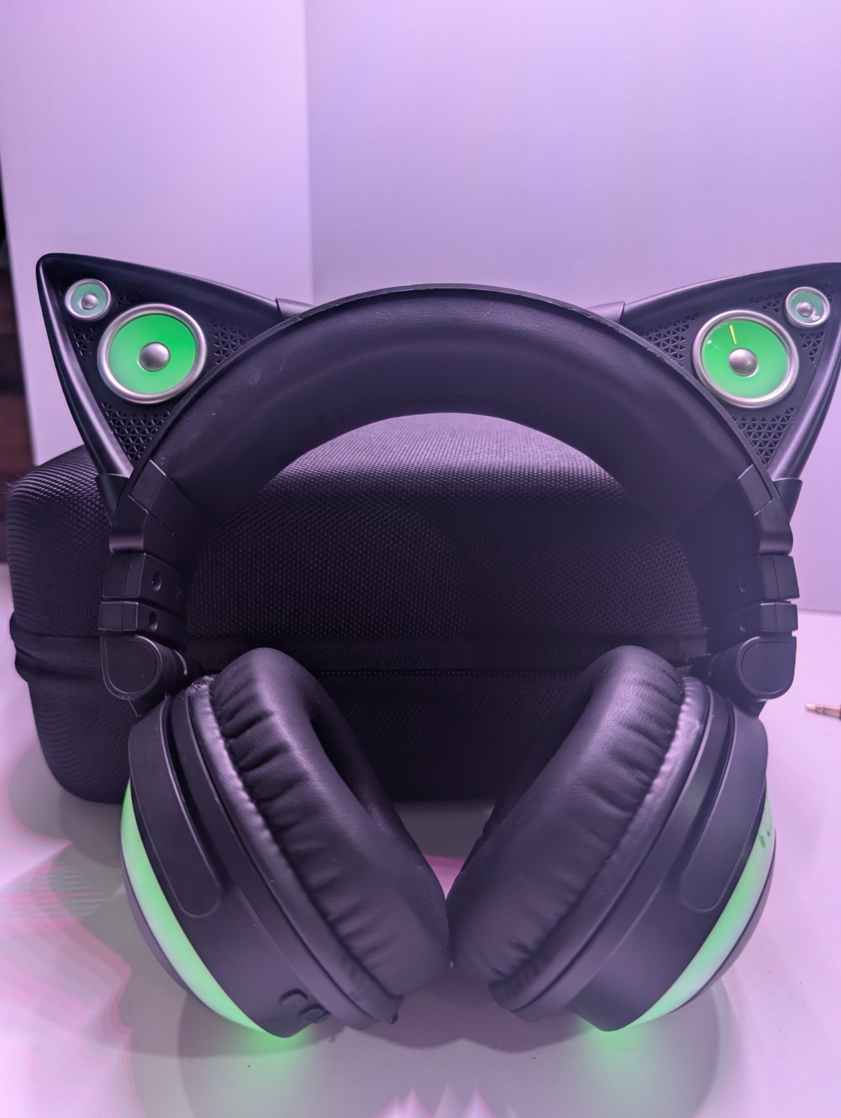 Brookstone Cat Ear Headphones Ariana Grande AR102A4BKA