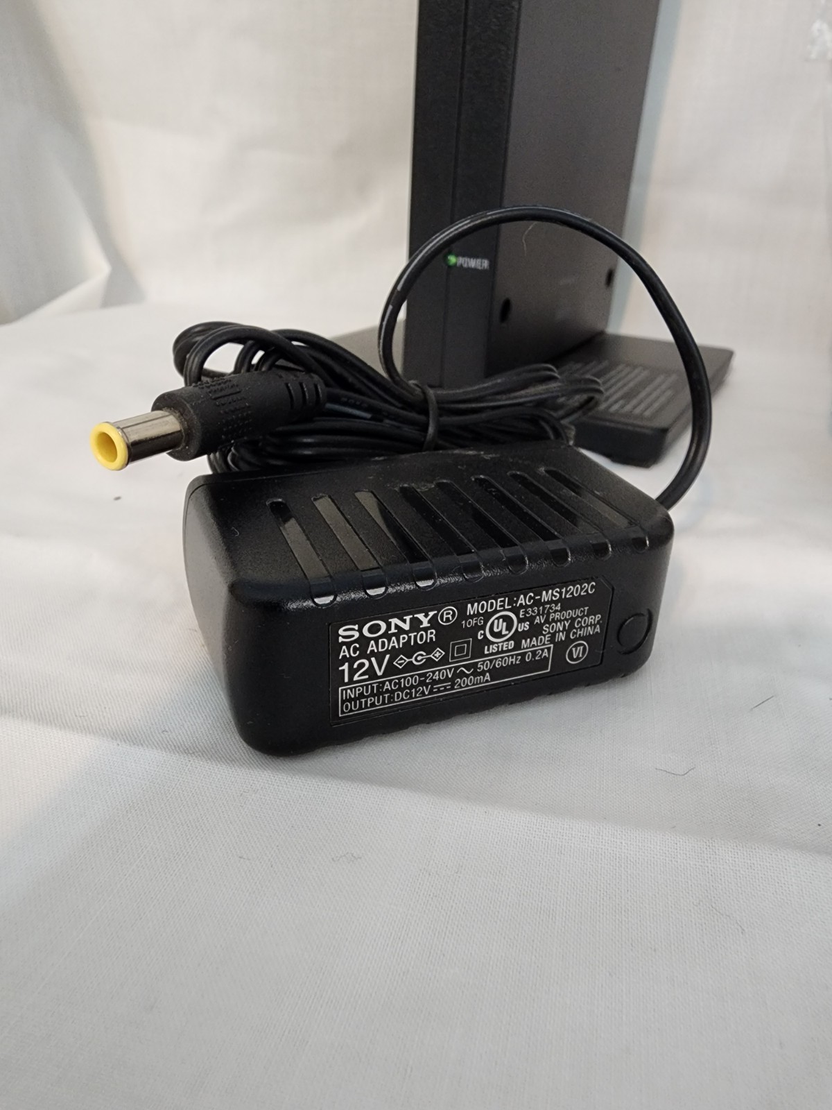 Sony MDR-RF985RK Wireless RF Headphones System w Base Open Box