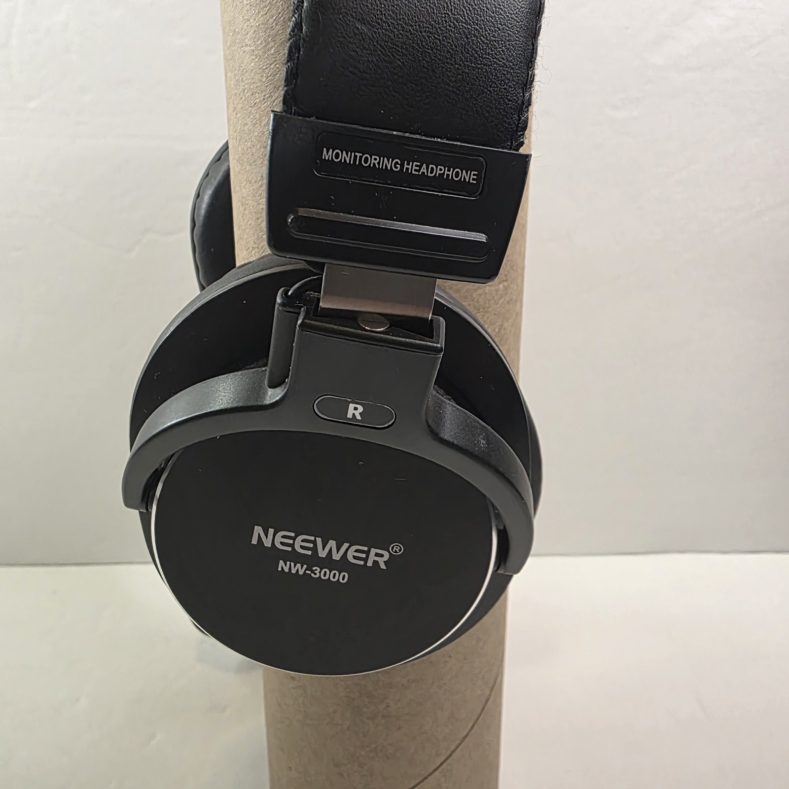 Neewer NW-3000 Stereo Monitoring Headphones Wired Black 6.5mm Plug. Tested,Works