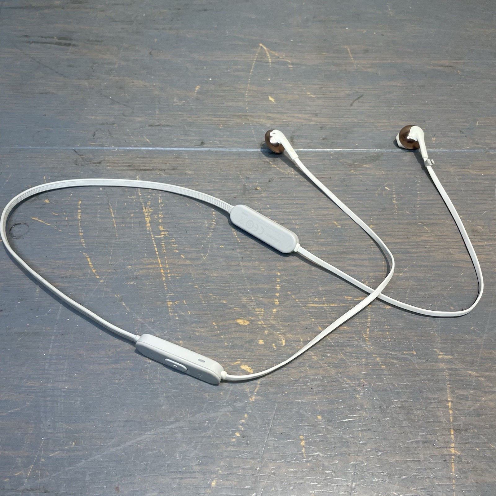 JBL Tune 205BT in-Ear Bluetooth Earphone White/Rose Gold Pre-Owned