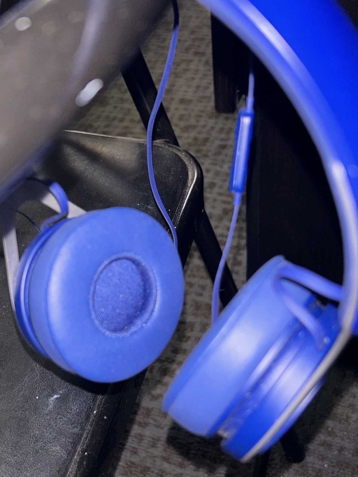 Beats By Dr. Dre ML9D2LLA Headphones – Blue