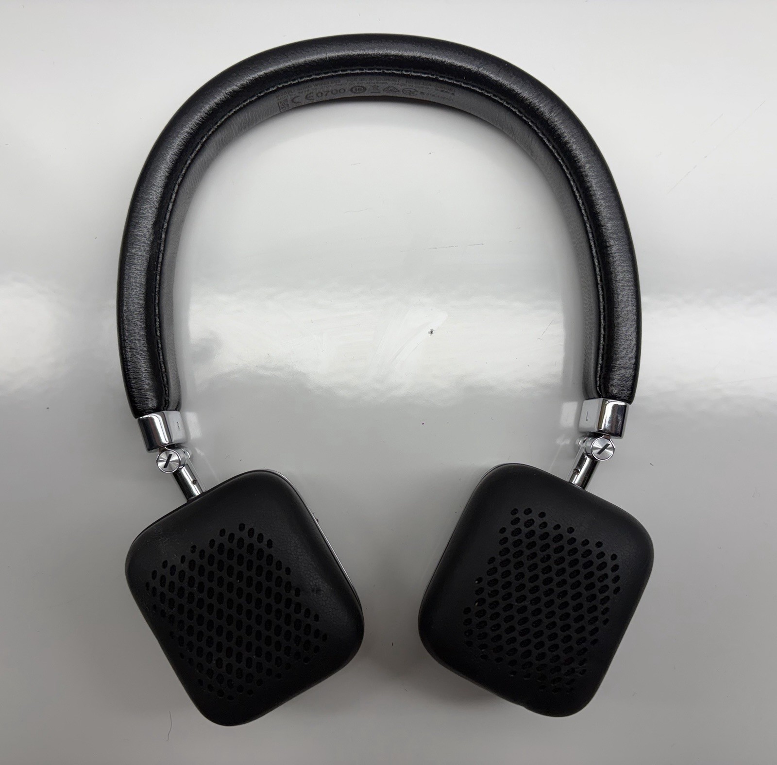 Harmon Kardon Soho Wireless Headphones – Leather, Rare, Discontinued