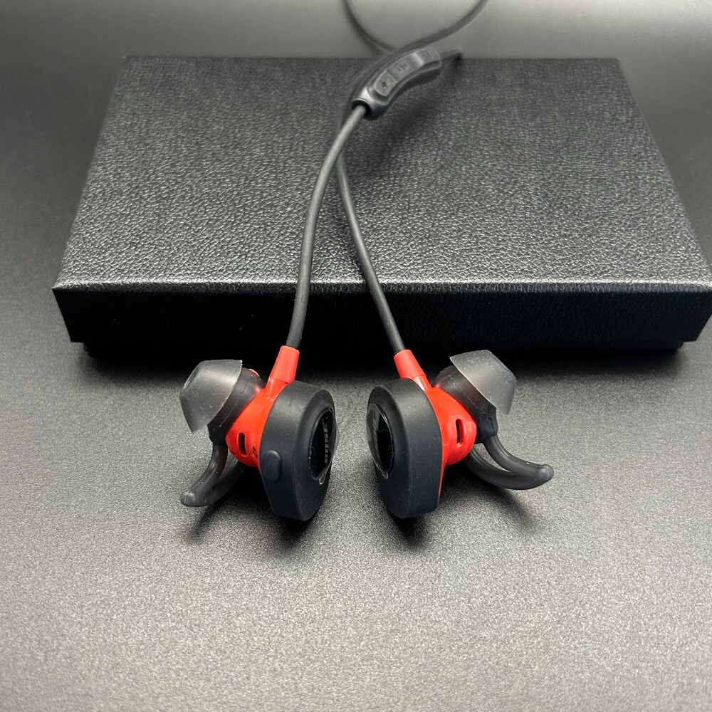 Bose SoundSport Pulse Heart Rate Monitor Wireless Bluetooth Headphones -Red