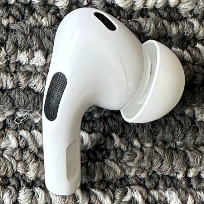 Apple Airpods Pro 2nd Gen – Left or Right Airpods or Charging Case – Free Ship