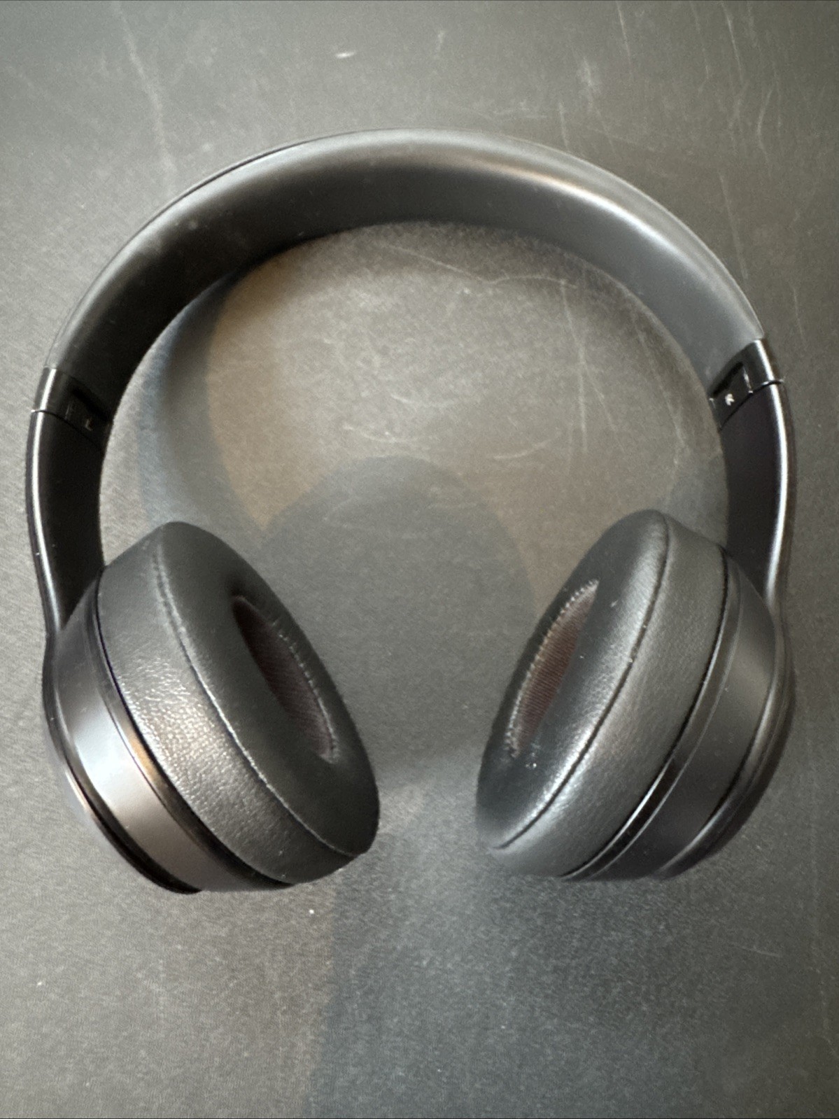 Beats by Dr. Dre Beats Solo3 Wireless On-Ear Headphones – Matte Black