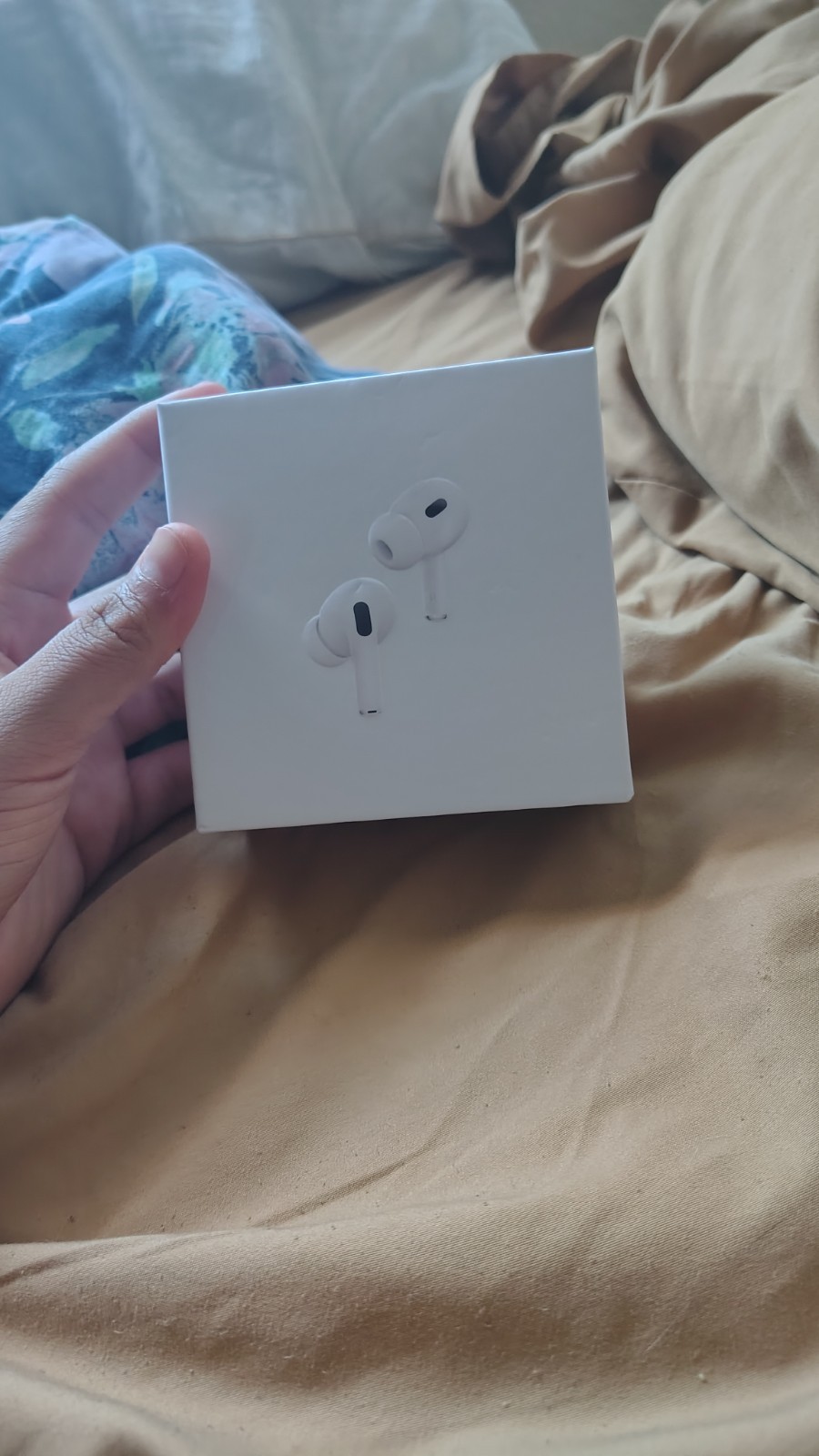 Apple AirPods Pro 2nd Gen White Earbuds ANC MagSafe USB-C Bluetooth